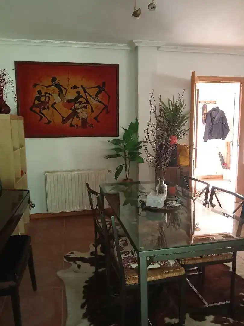 Comedor de Casa o chalet para compartir en Aranjuez con Jardín privado, Amueblado y Horno