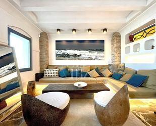 Living room of Apartment to rent in Eivissa  with Air Conditioner and Balcony