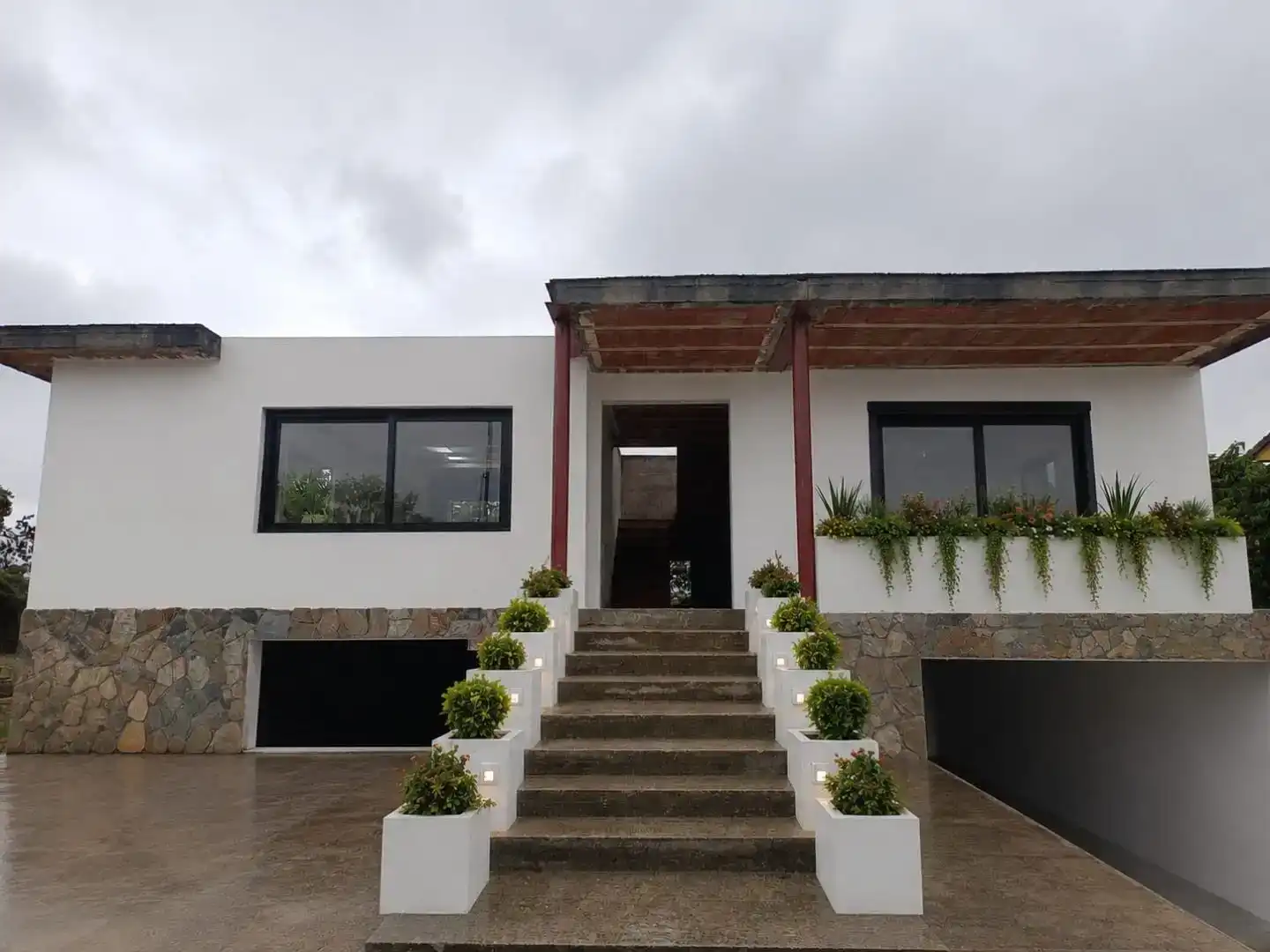 Vista exterior de Piso en venta en Valdemorillo con Aire acondicionado, Jardín privado y Trastero