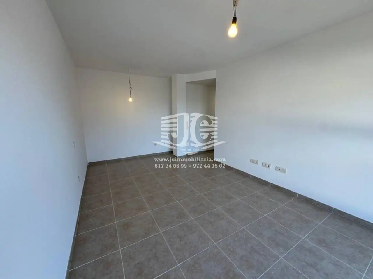 Bedroom of Flat for rent in L'Aldea  with Balcony and Alarm
