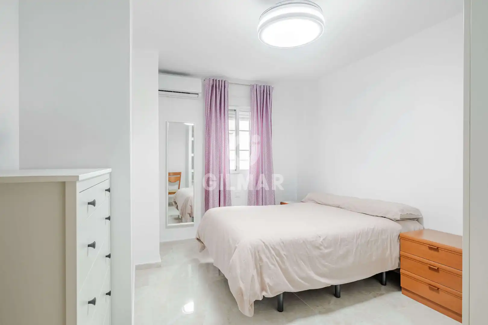 Bedroom of Flat for sale in Sevilla  with Heating, Storage room and Balcony