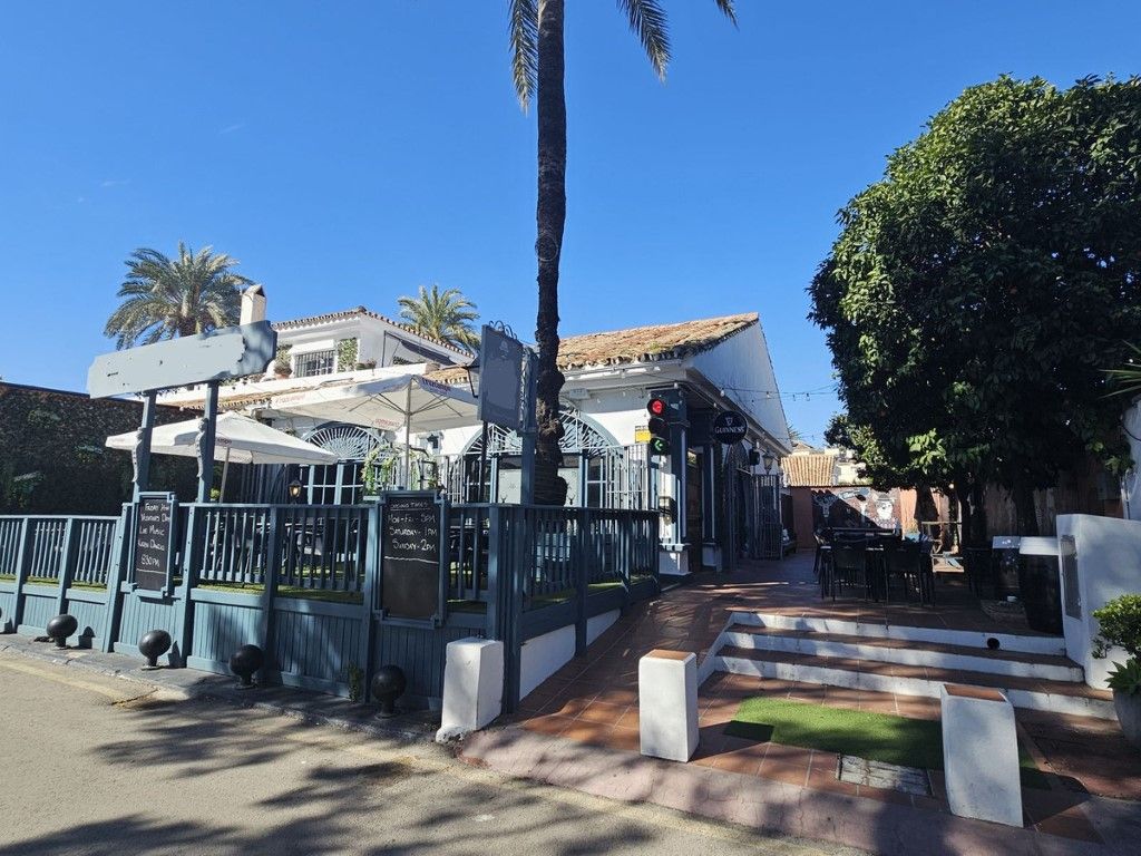 Local en venda en Estepona amb Aire condicionat i Moblat