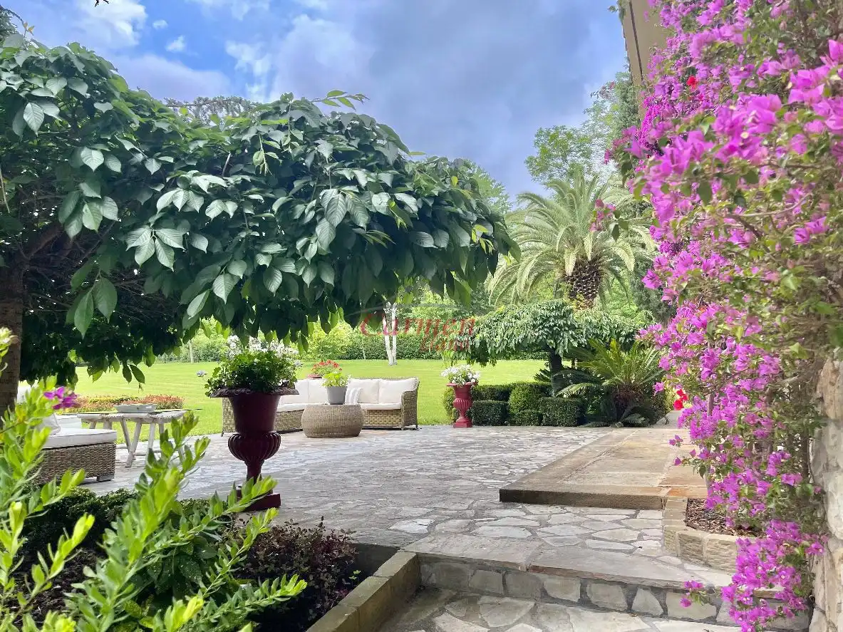 Jardín de Casa o chalet en venta en Loiu con Jardín privado, Terraza y Trastero