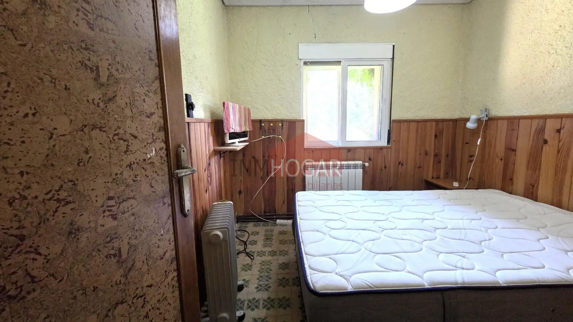 Dormitori de Casa o xalet en venda en Herradón de Pinares amb Calefacció i Moblat
