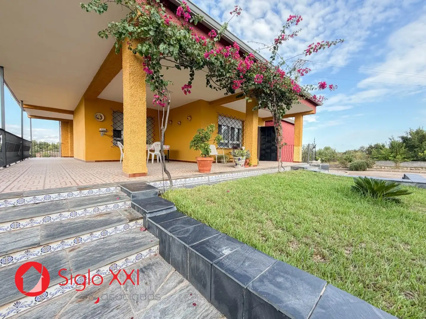 Chalet con piscina en venta en Madrigal, imagen 5