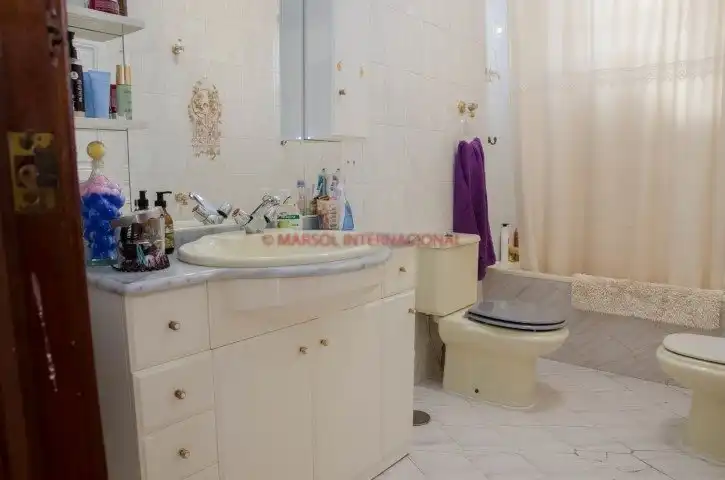 Bany de Apartament en venda en Orihuela amb Terrassa, Moblat i Balcó