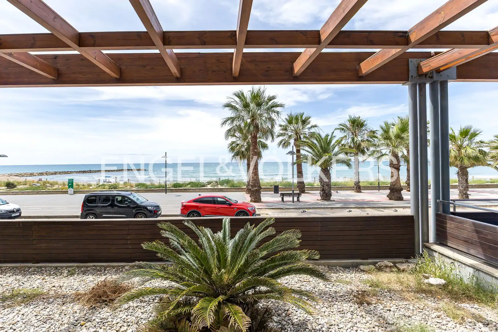 Vista exterior de Apartament en venda en Cubelles amb Aire condicionat, Calefacció i Terrassa
