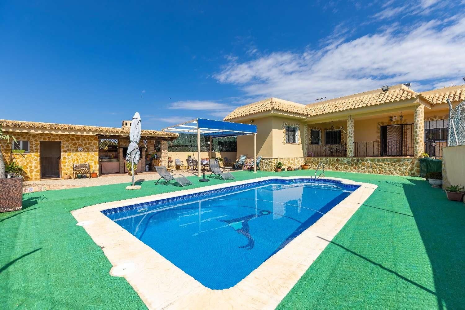 Swimming pool of House or chalet for sale in Orihuela  with Private garden, Storage room and Swimming Pool