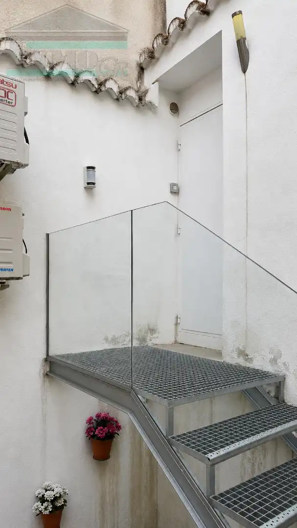 Exterior view of Duplexes for rent in Granada  with Air Conditioner, Furnished and Washing machine