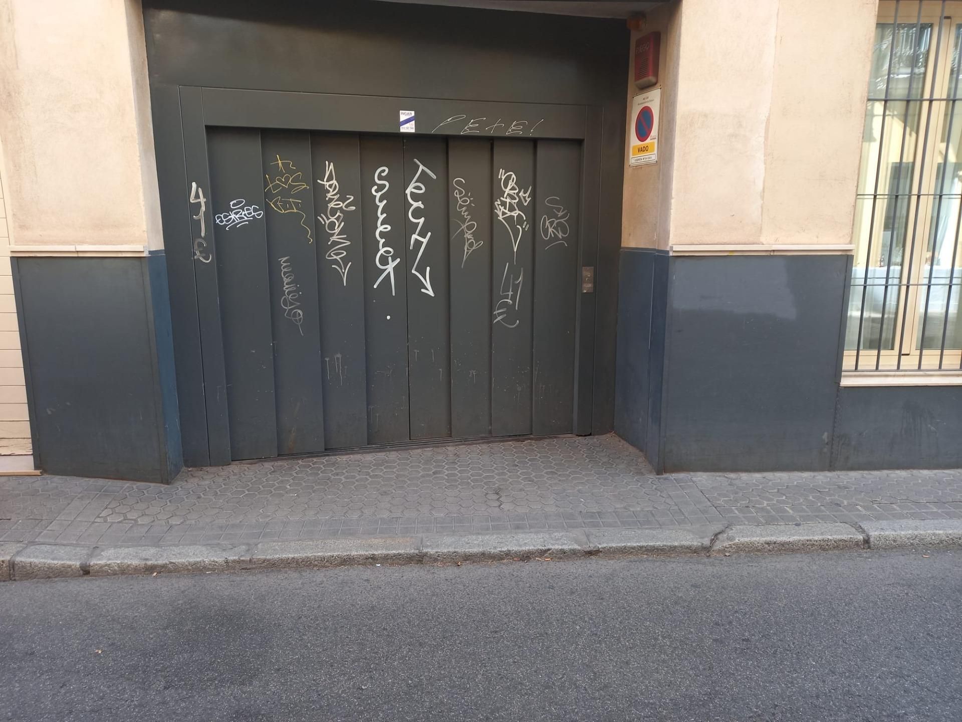 Aparcament de Garatge en venda en  Sevilla Capital