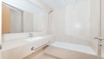 Bathroom of Flat for sale in  Barcelona Capital  with Air Conditioner, Heating and Terrace