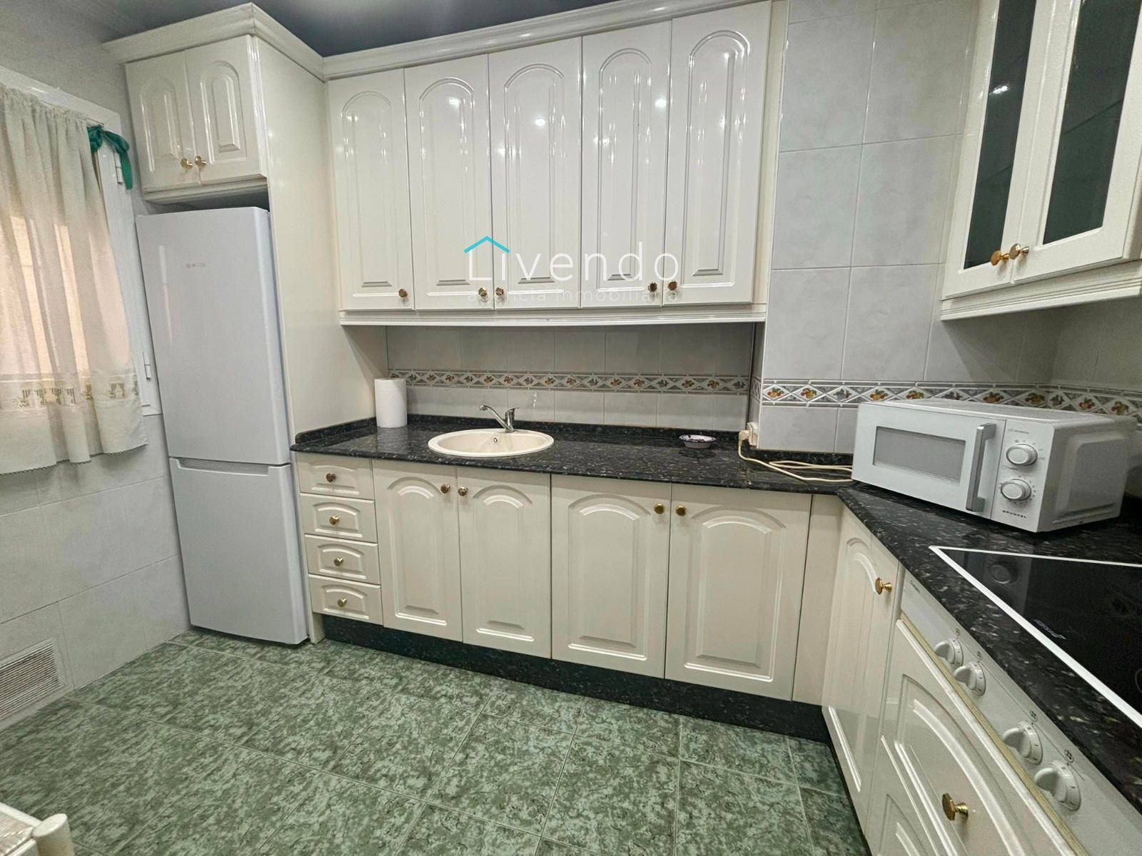 Kitchen of Flat for sale in San Fernando  with Air Conditioner