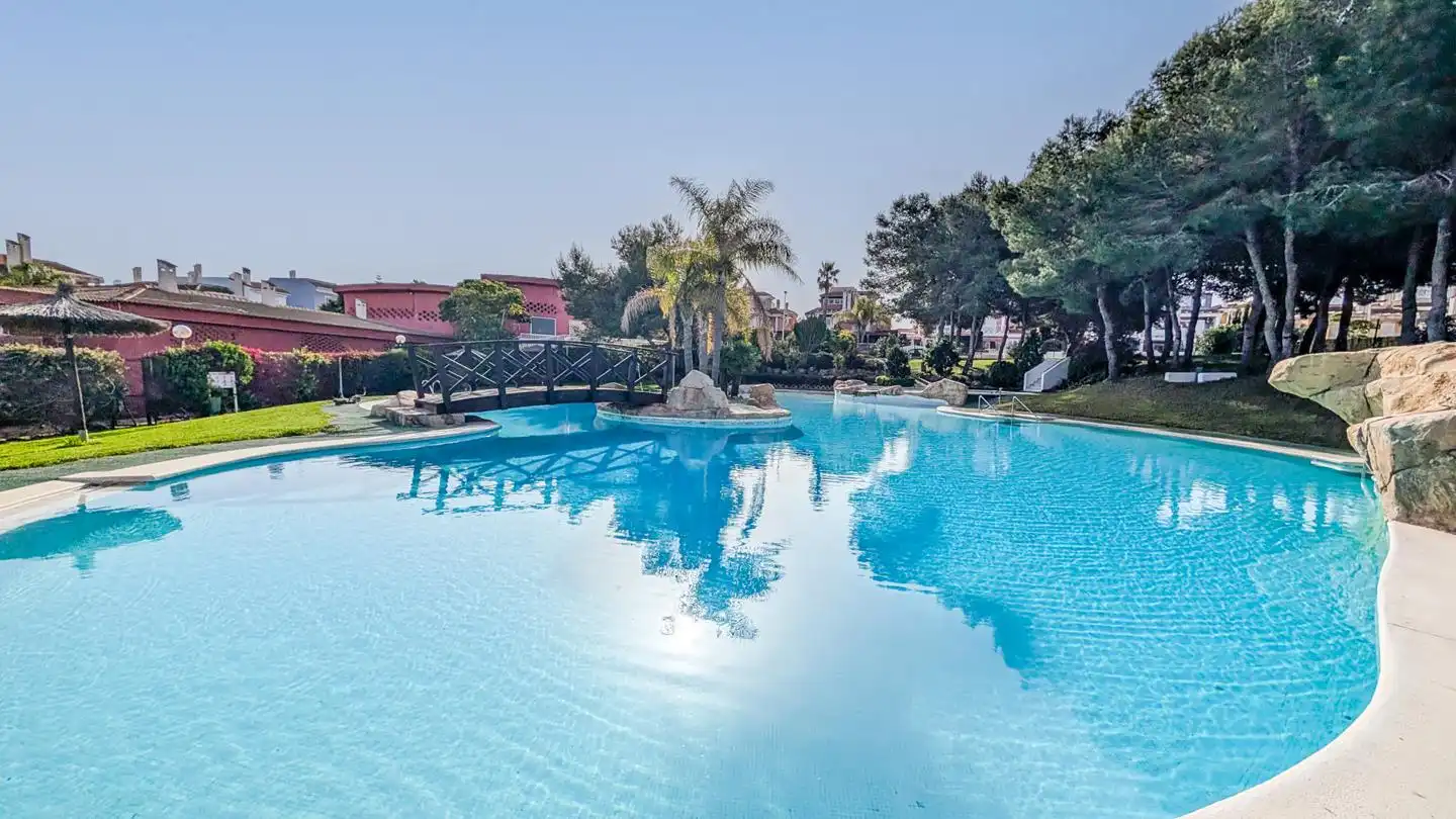 Piscina de Casa o chalet en venta en Santa Pola con Jardín privado, Terraza y Piscina
