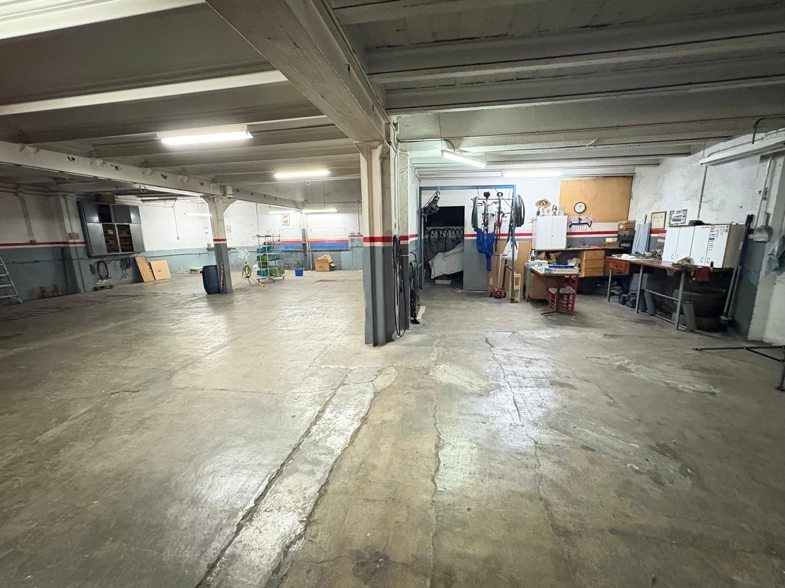 Local de lloguer a Tres Torres