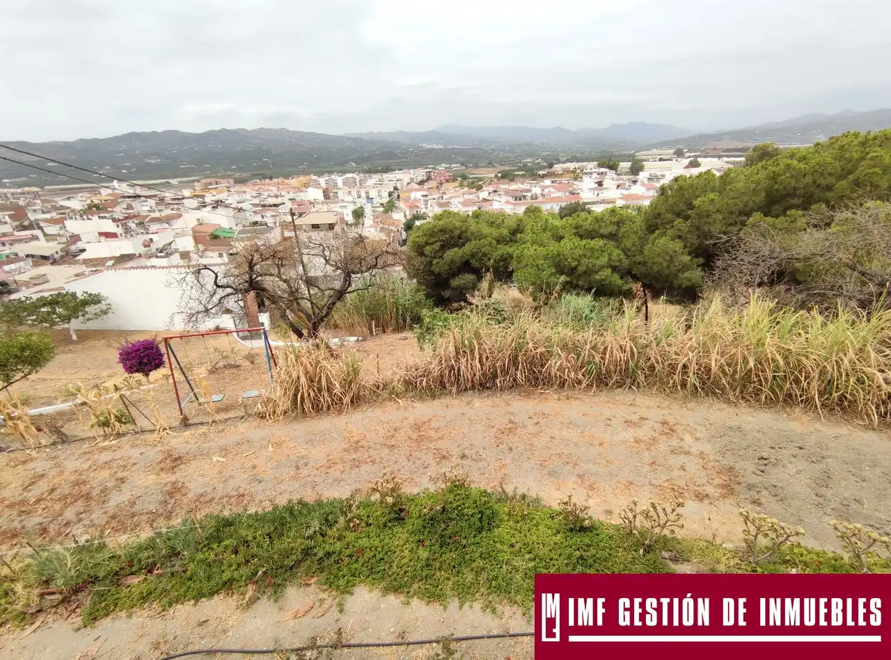 Finca rústica en venta en Vélez-Málaga con Jardín privado, Terraza y Trastero