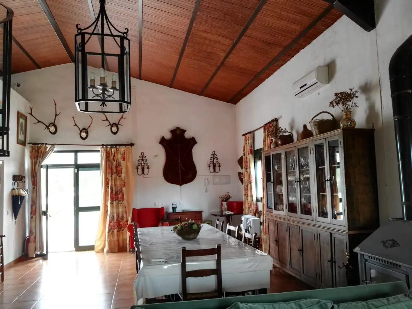 Menjador de Finca rústica en venda en Arcos de la Frontera amb Jardí privat i Piscina comunitària