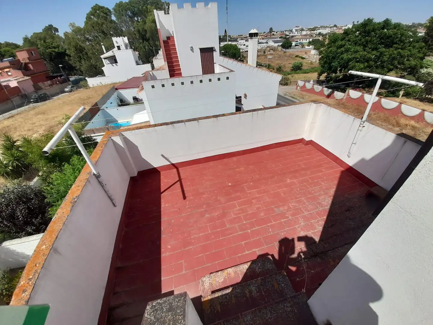 Vista exterior de Casa adosada en venda en Sanlúcar de Barrameda amb Terrassa i Traster