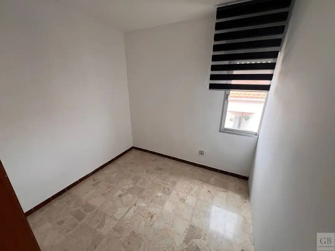 Habitación de Piso de alquiler en Consuegra con Calefacción