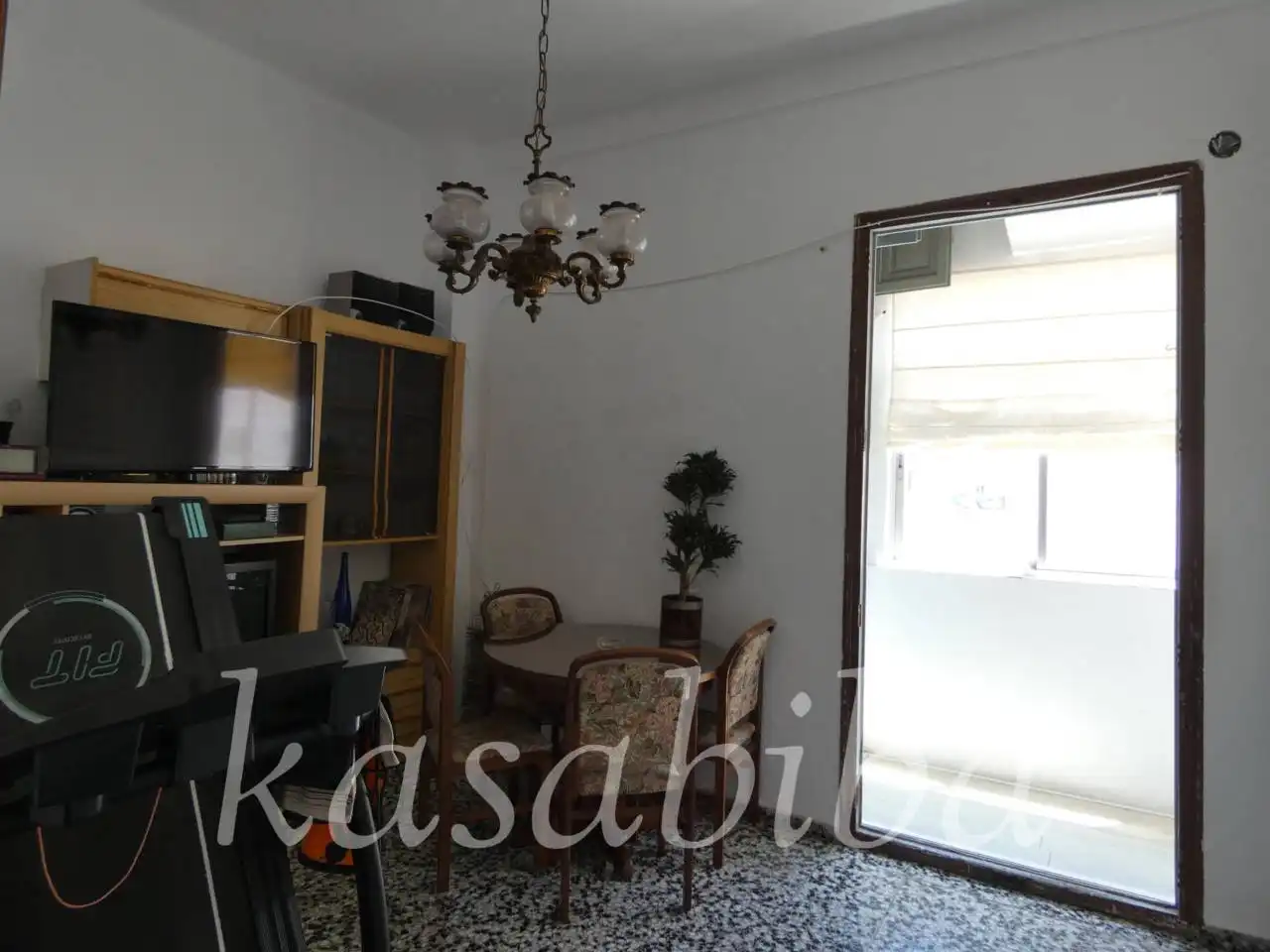 Flat for sale in Valencia  with Air Conditioner and Balcony