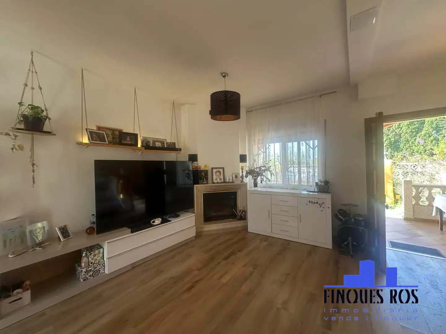 Sala de estar de Casa adosada en venta en Vinaròs con Aire acondicionado, Calefacción y Terraza