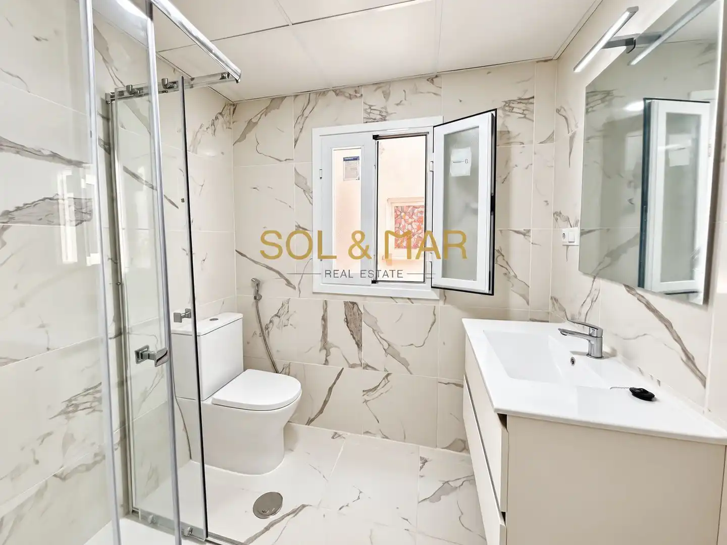 Flat for sale in Isuela, imagen 7