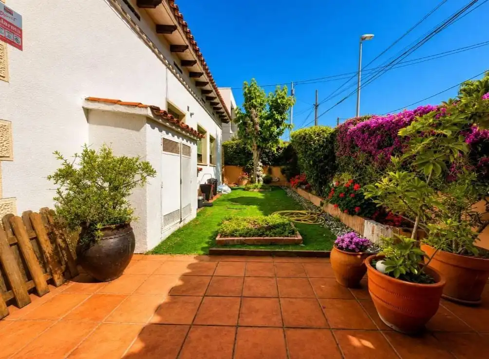 Jardí de Casa o xalet en venda en Alella