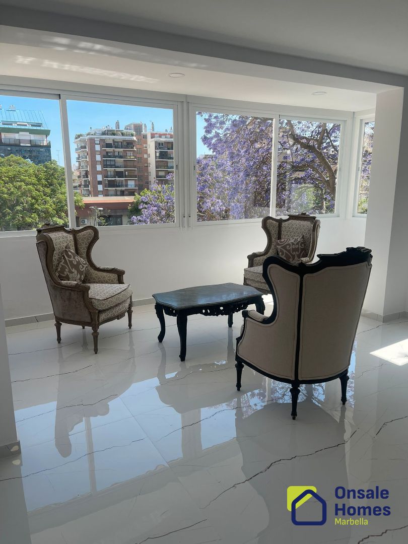 Living room of Flat for sale in Marbella