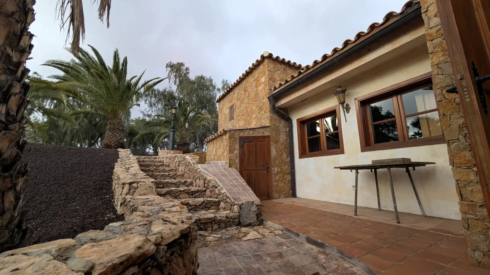 Vista exterior de Casa o xalet en venda en Pájara amb Jardí privat, Terrassa i Piscina