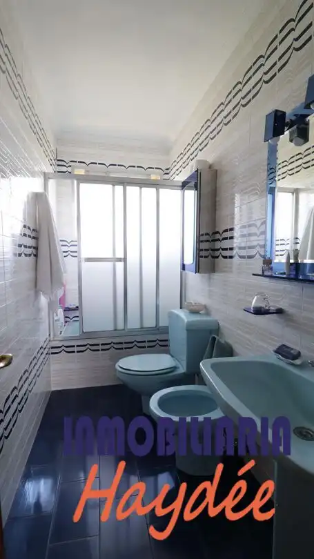 Badezimmer von Wohnung zum Verkauf in Leioa mit Heizung, Terrasse und Balkon