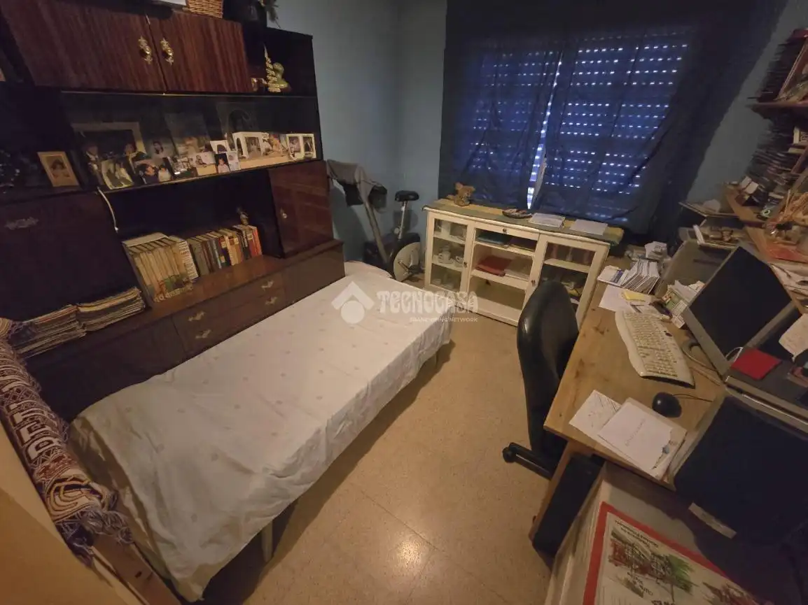 Bedroom of Flat for sale in Madrid  with Air Conditioner and Heating