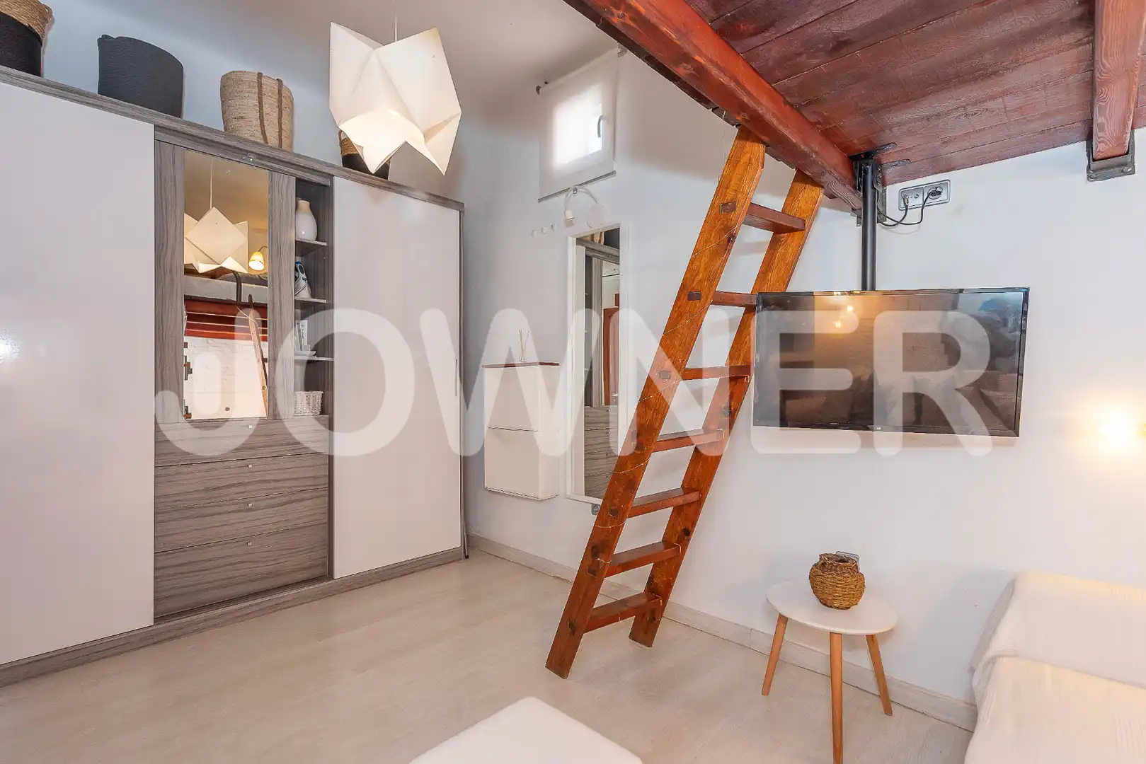 Flat for rent in Madrid  with Air Conditioner, Heating and Furnished
