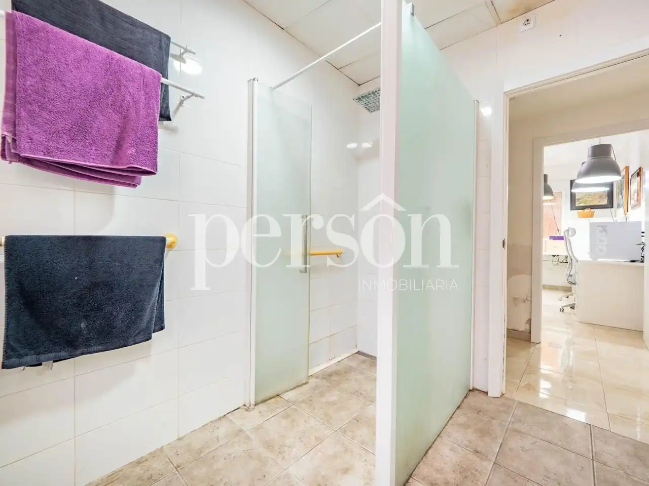 Baño de Planta baja en venta en Valencia con Aire acondicionado, Amueblado y Internet