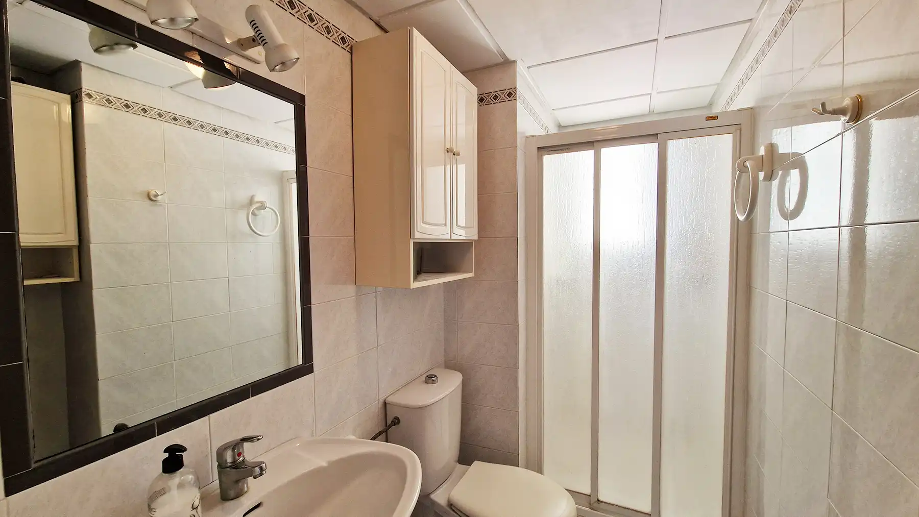 Baño de Piso en venta en Benalmádena con Aire acondicionado, Terraza y Trastero