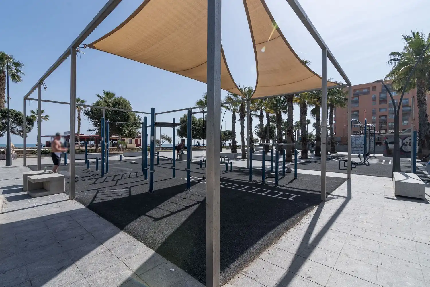 Pis de lloguer a Calle del Abogado Federico Orellana Toledano, Parque Ayala - Jardín de la Abadía - Huelín