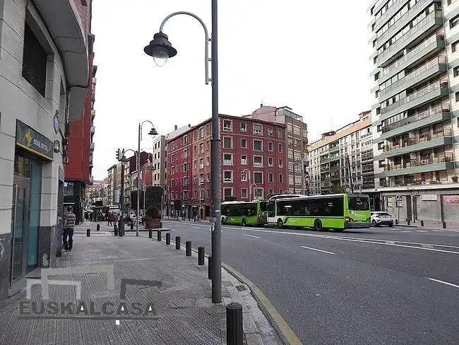 Vista exterior de Piso en venta en Bilbao 