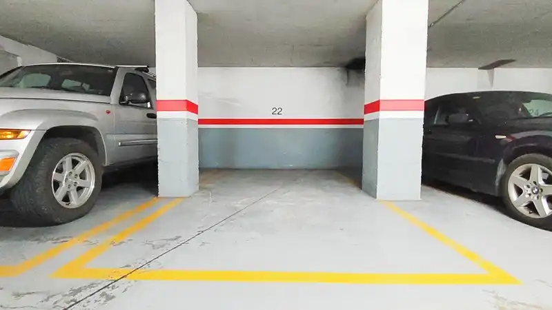 Garaje en venta en Valencia, Requena