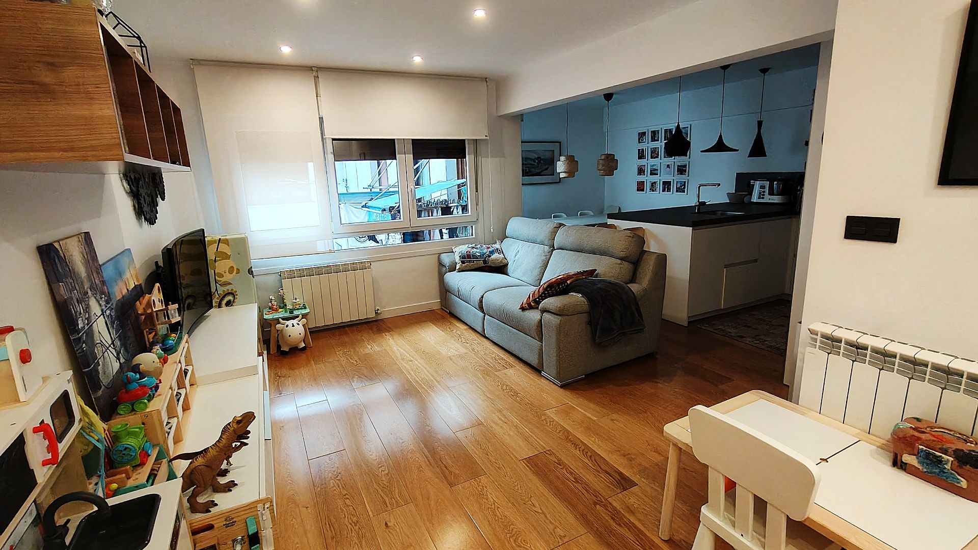 Piso en venta en Avenida Montevideo, 30