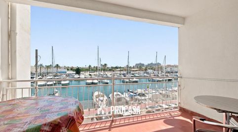 Gran estudio con cabina a reformar, con vistas al canal principal de Empuriabrava