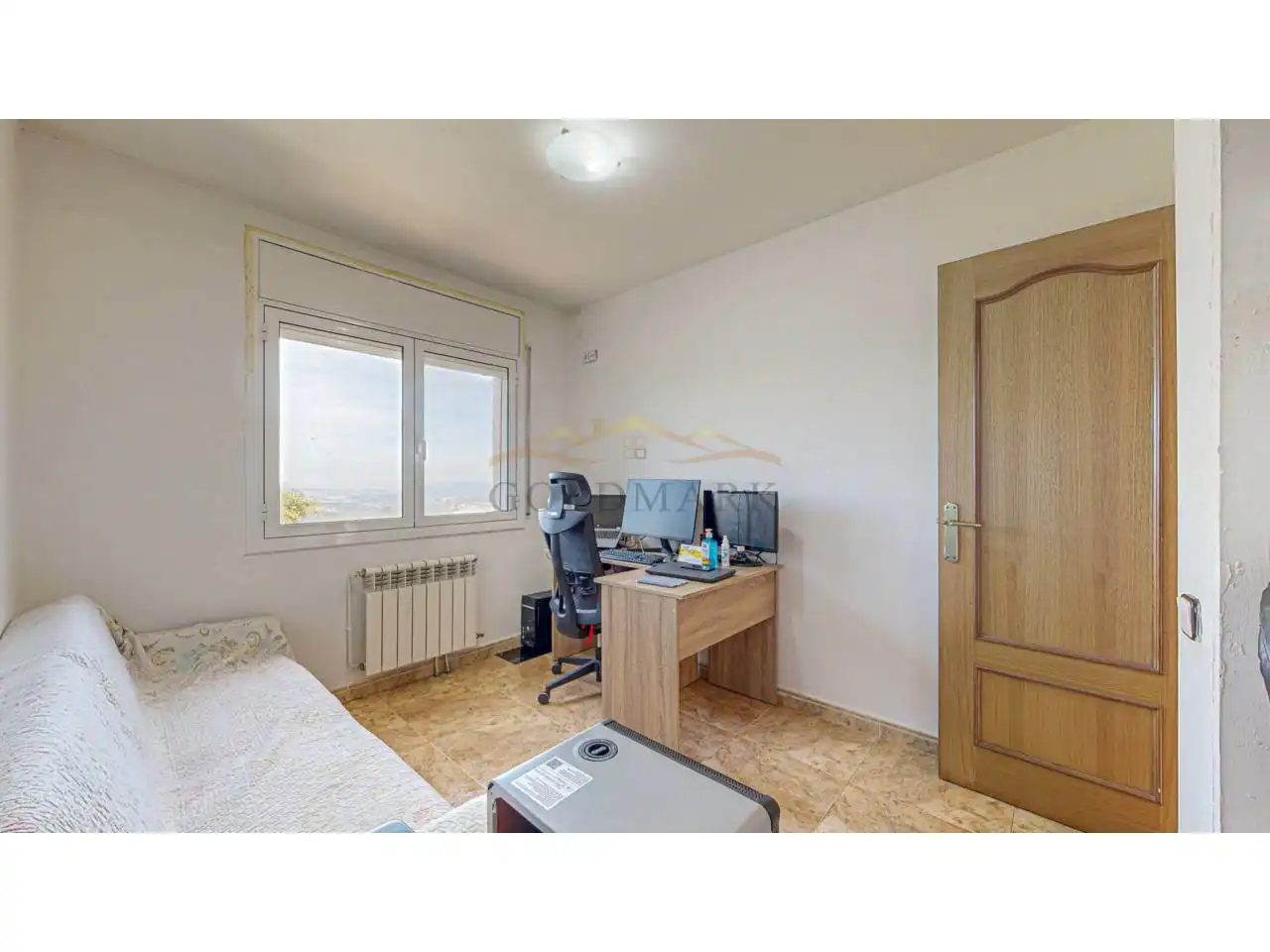 Dormitori de Casa o xalet en venda en Corbera de Llobregat amb Aire condicionat, Jardí privat i Terrassa