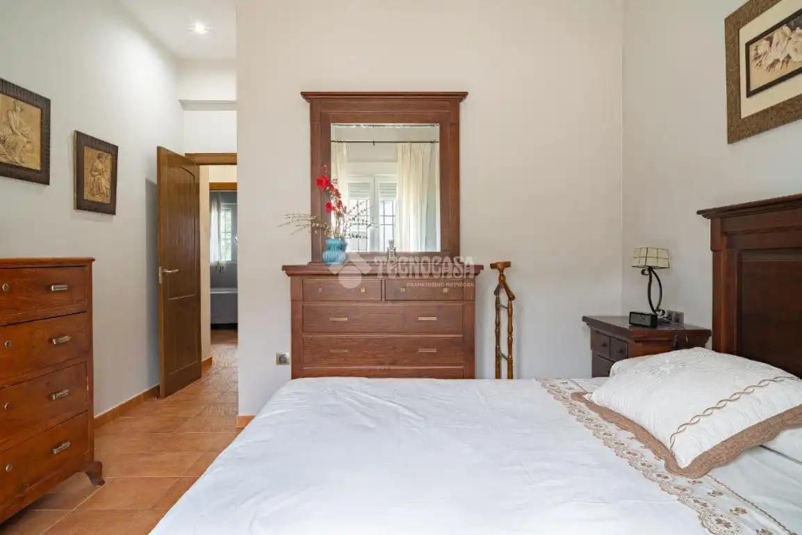 Habitación de Finca rústica en venta en Torreperogil con Aire acondicionado y Calefacción