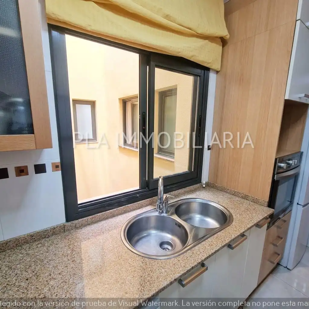 Piso con terraza en venta en Carrer de Cuba 48, imagen 8