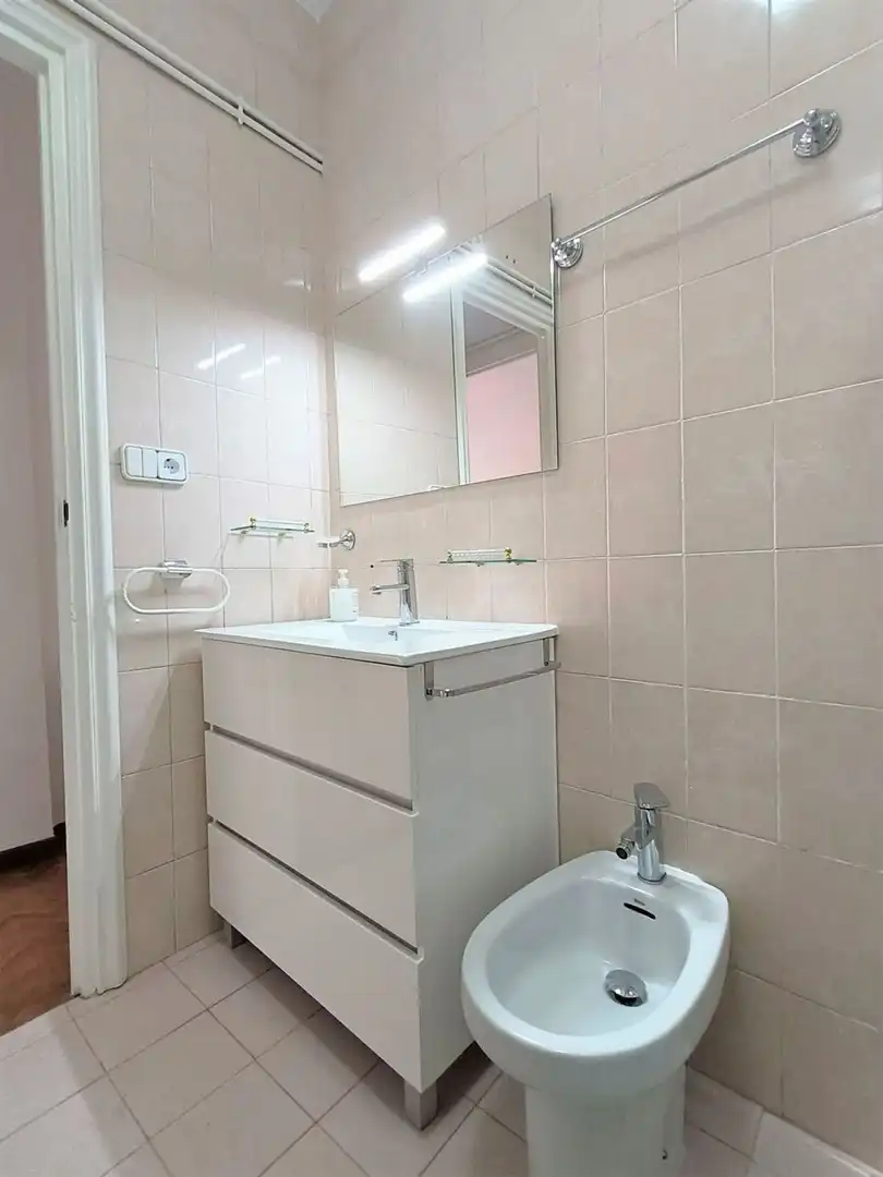 Baño de Piso de alquiler en Madrid con Calefacción