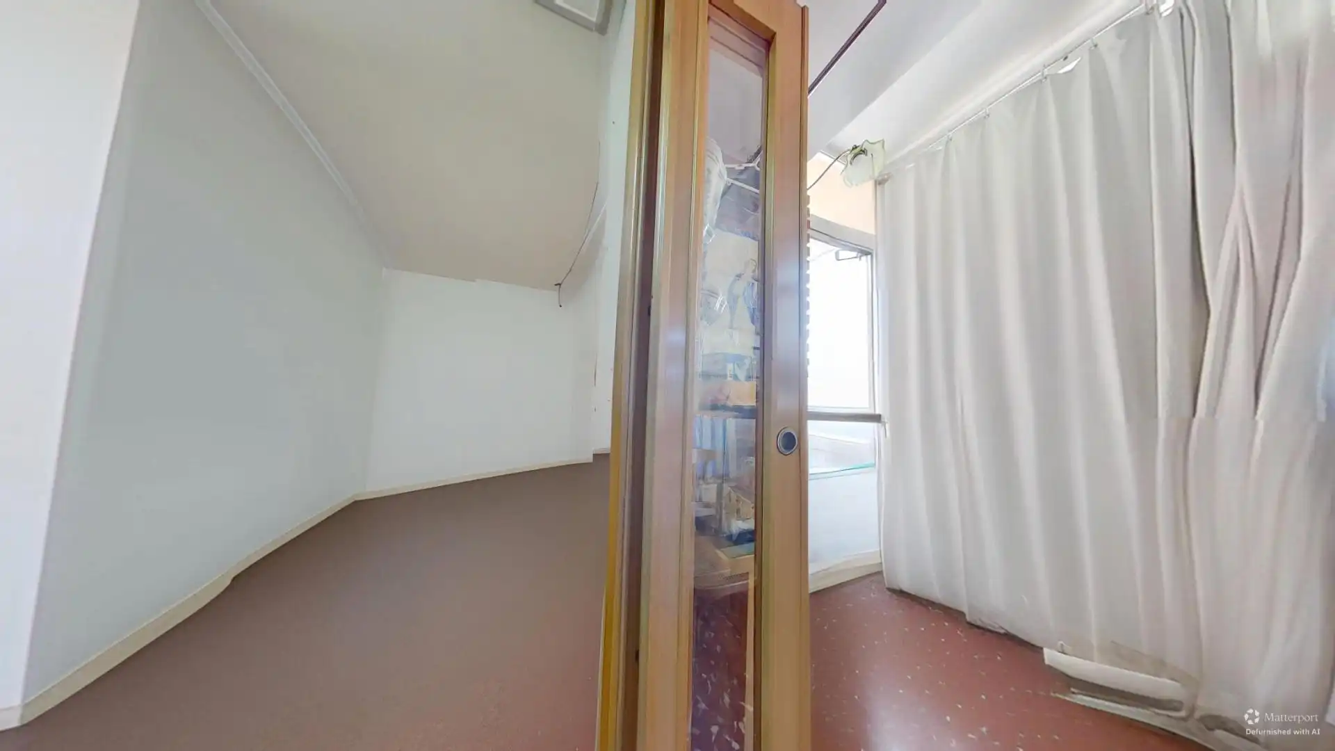 Flat for sale in Valencia  with Air Conditioner, Terrace and Storage room