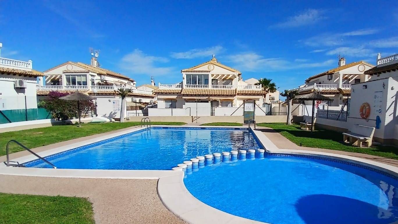 Piscina de Dúplex en venda en Orihuela
