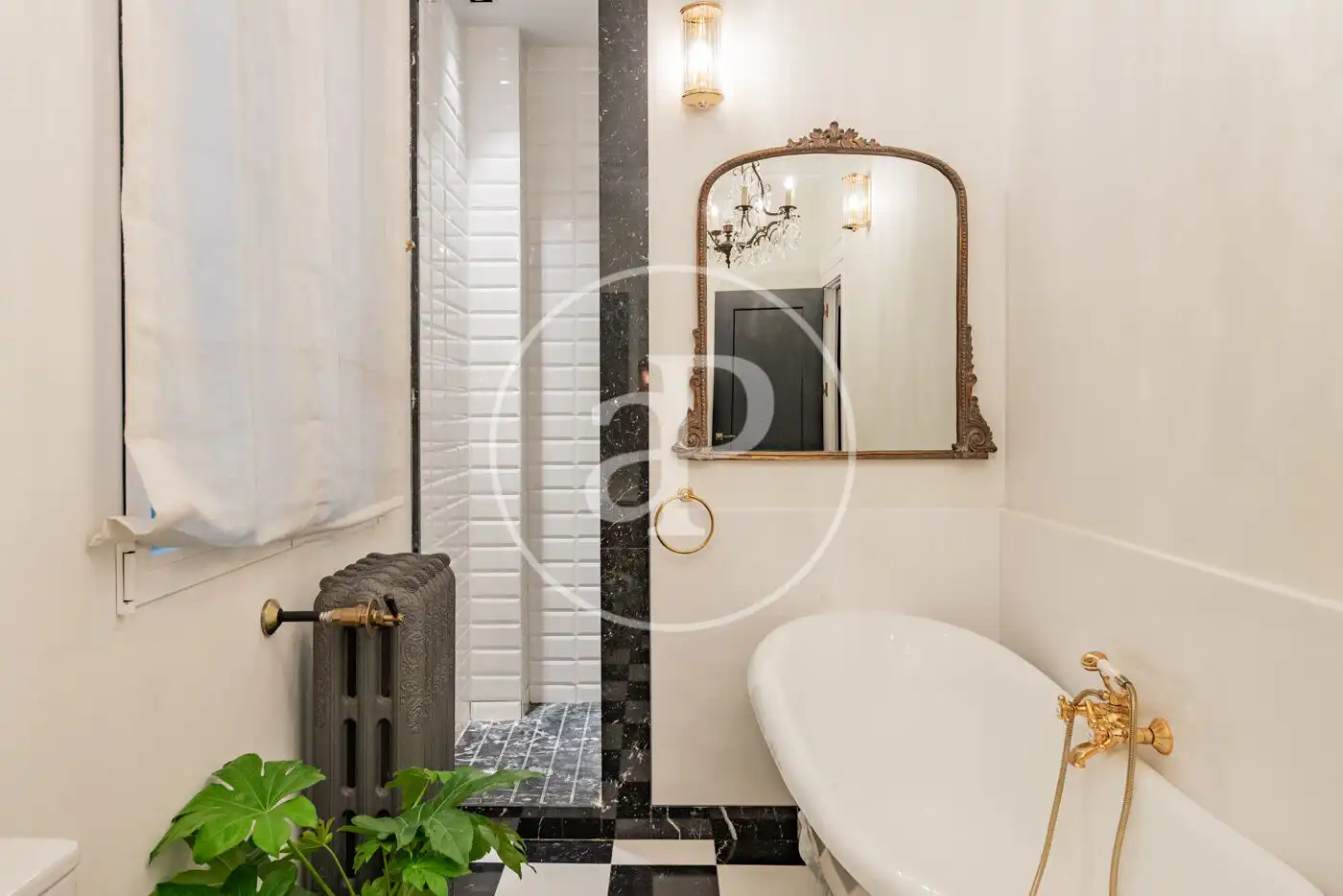 Baño de Piso en venta en Madrid con Aire acondicionado, Calefacción y Amueblado