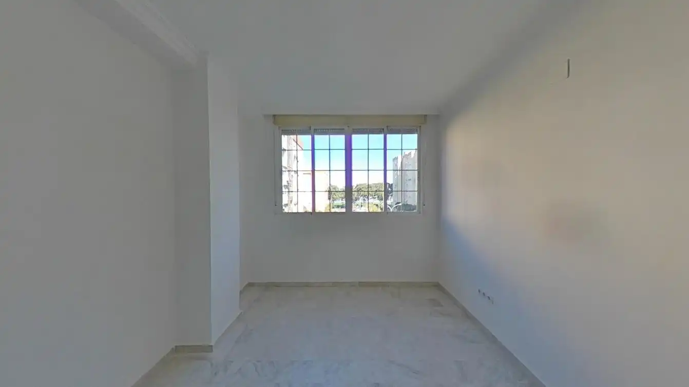 Habitación de Piso en venta en Sevilla