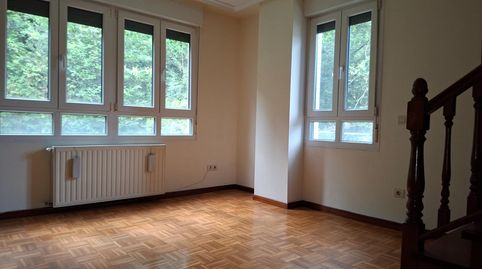 Foto 2 de Dúplex en venda a Barrio Bazuelo, La Villa - Bazuelo, Mieres (Asturias)