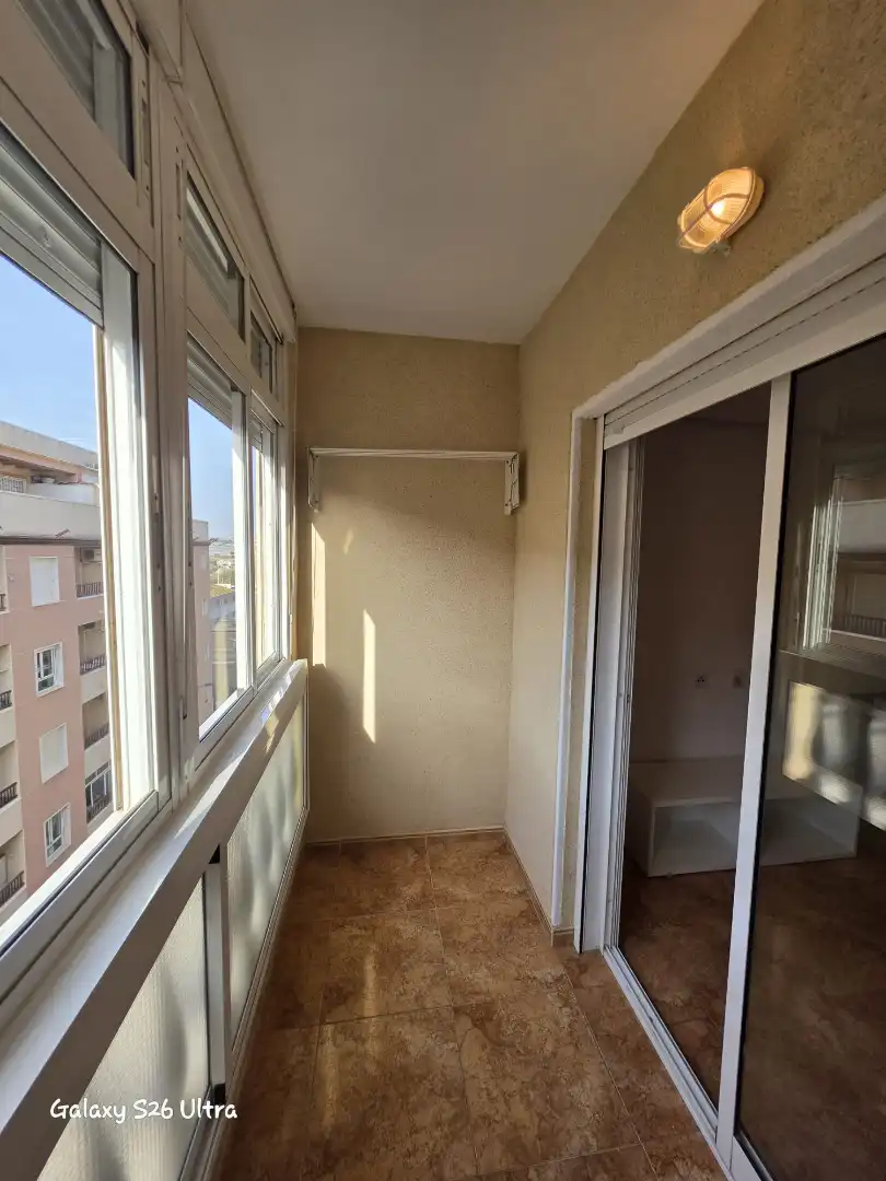 Habitación de Piso de alquiler en Rojales con Terraza y Amueblado