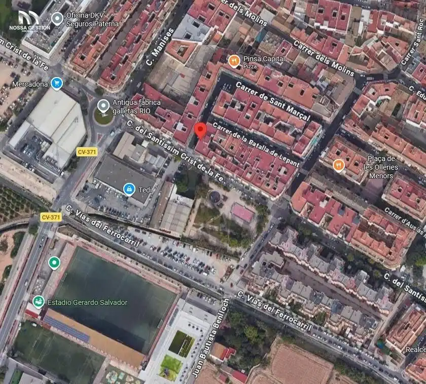 Vista exterior de Piso en venta en Paterna