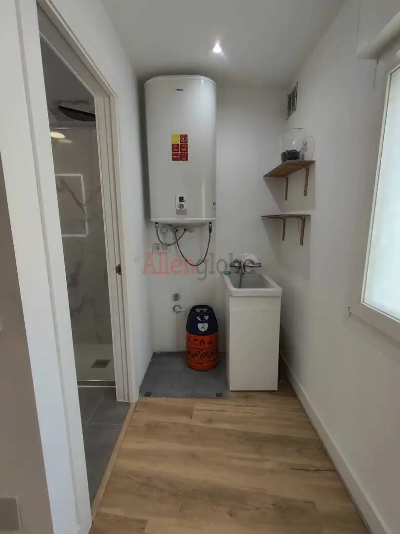 Badezimmer von Wohnung zum Verkauf in Oviedo  mit Heizung